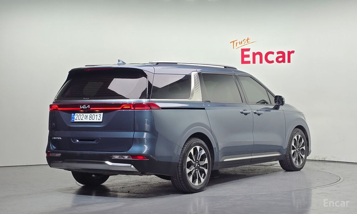 2023 Kia Carnival IV 9-Seater Signature с пробегом 120 535 км