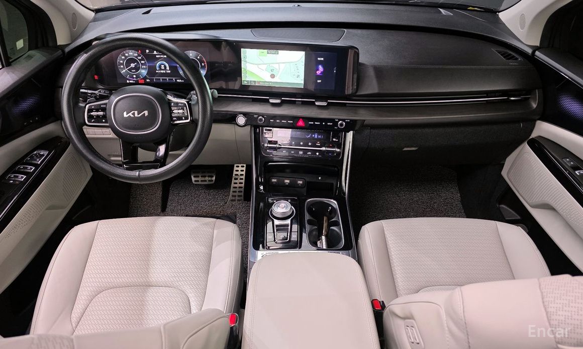 2023 Kia Carnival IV 9-Seater Signature с пробегом 20 567 км
