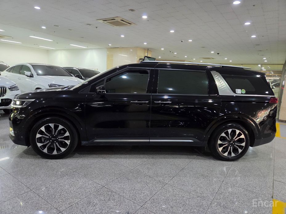 2023 Kia Carnival IV 9-Seater Signature с пробегом 84 120 км
