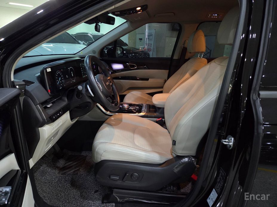 2023 Kia Carnival IV 9-Seater Signature с пробегом 84 120 км