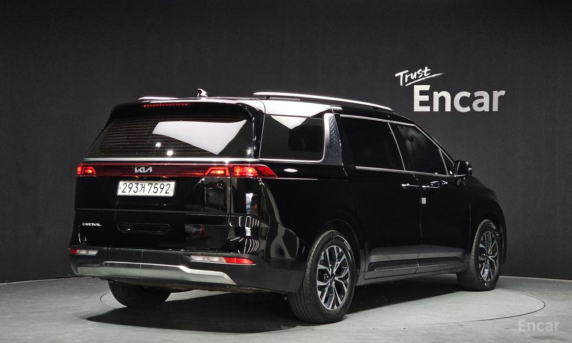 2021 Kia Carnival IV 9-Seater Noblesse с пробегом 89 042 км
