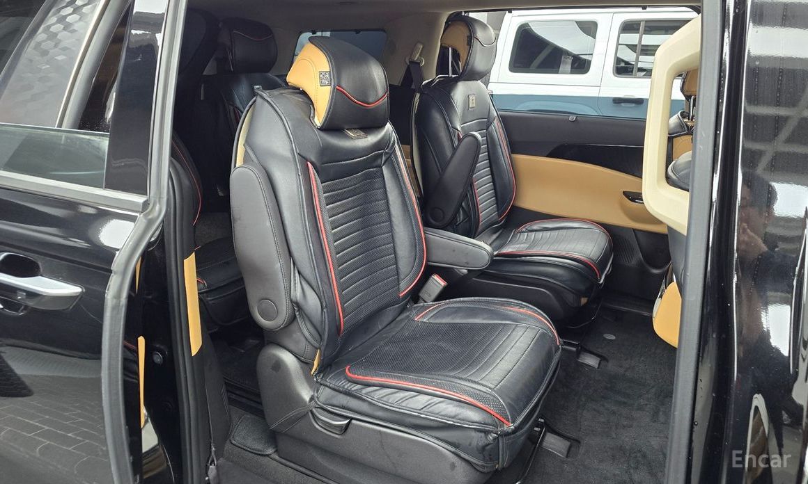 2023 Kia Carnival IV 9-Seater Noblesse с пробегом 69 558 км