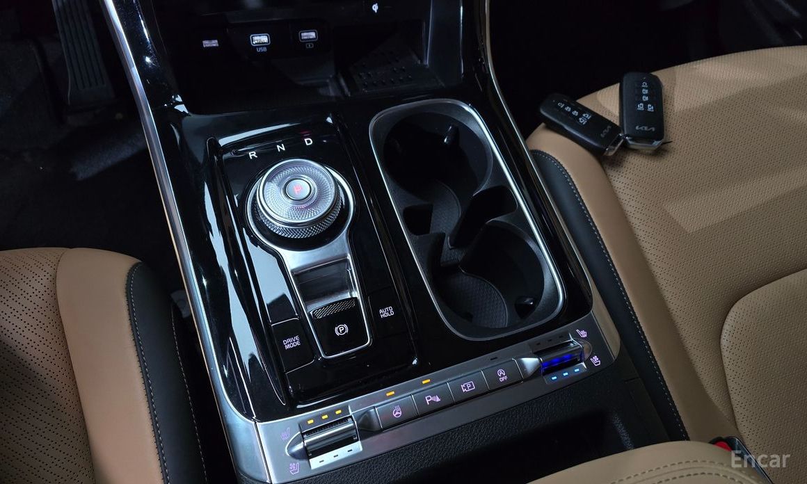 2022 Kia Carnival IV 9-Seater Signature с пробегом 38 209 км