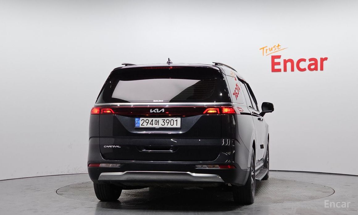 2023 Kia Carnival IV 9-Seater Noblesse с пробегом 45 289 км