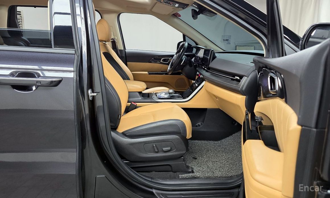 2023 Kia Carnival IV 9-Seater Signature с пробегом 63 694 км