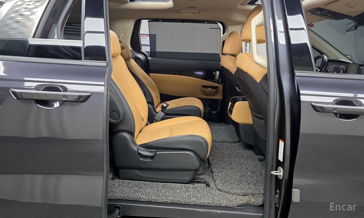 2023 Kia Carnival IV 9-Seater Signature с пробегом 63 694 км