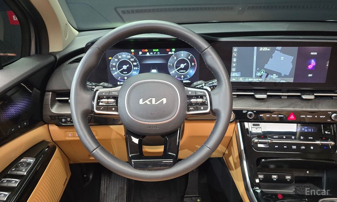 2022 Kia Carnival IV 9-Seater Signature с пробегом 38 209 км