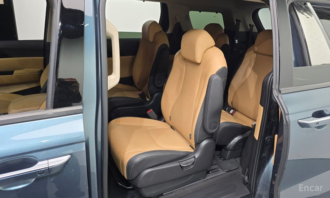 2023 Kia Carnival IV 9-Seater Signature с пробегом 120 535 км