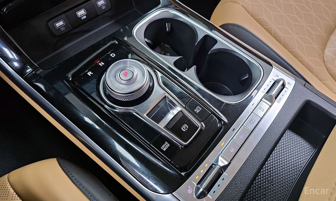 2023 Kia Carnival IV 9-Seater Noblesse с пробегом 27 500 км