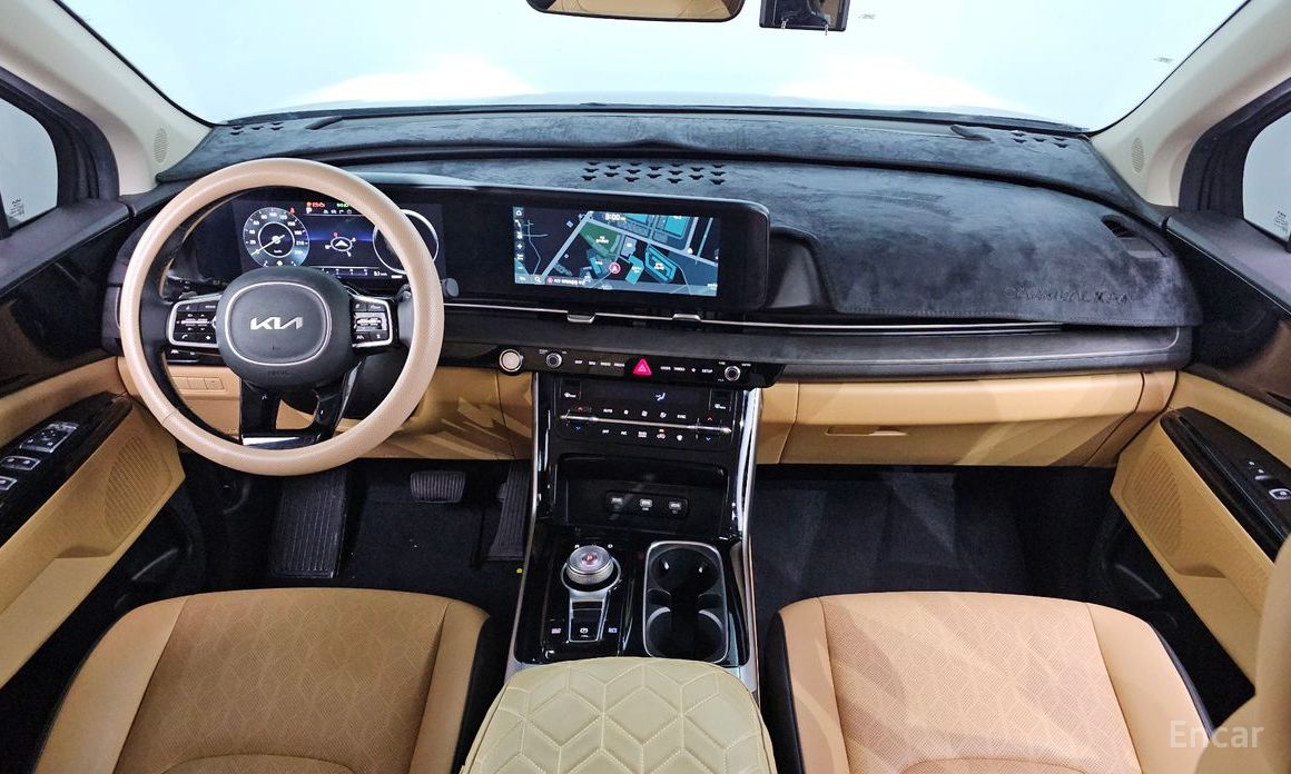 2023 Kia Carnival IV 9-Seater Noblesse с пробегом 45 289 км