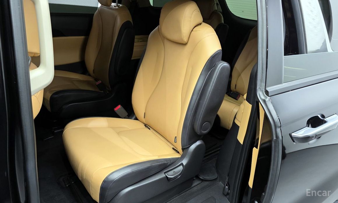 2023 Kia Carnival IV 9-Seater Noblesse с пробегом 85 403 км