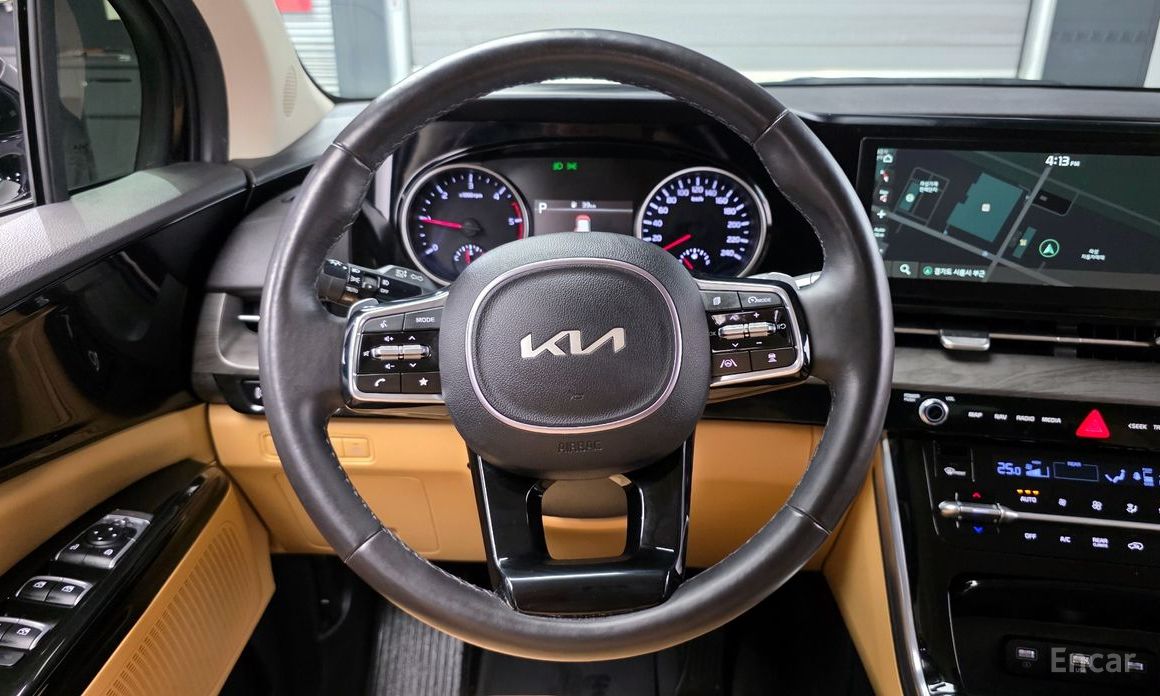 2023 Kia Carnival IV 9-Seater Noblesse с пробегом 85 403 км