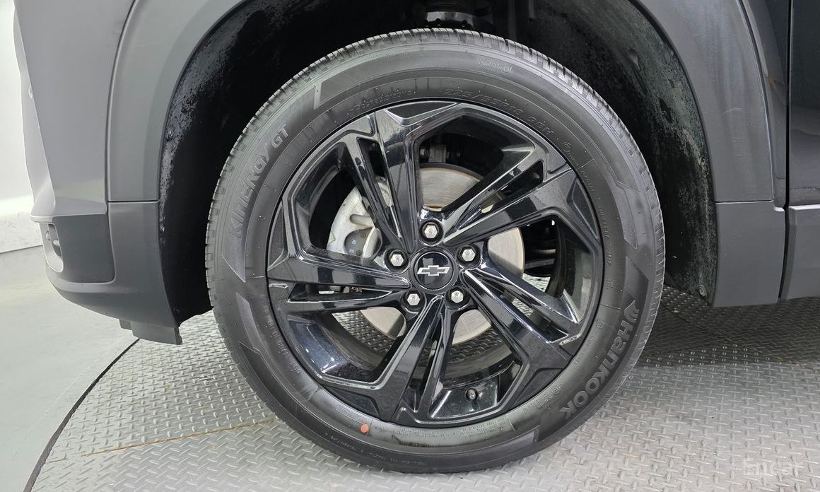 2023 Chevrolet TrailBlazer III 1.3 Turbo 4WD RS с пробегом 30 300 км