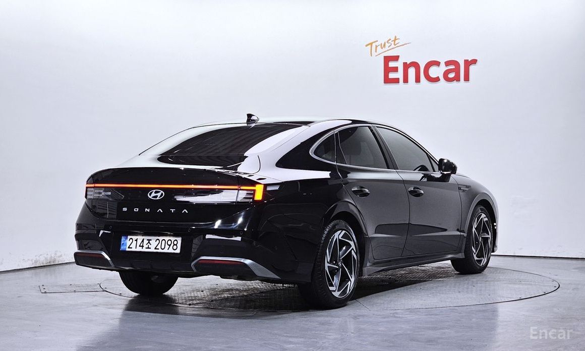 2024 Hyundai Sonata VIII (DN8) Рестайлинг 1.6 Turbo Inspiration с пробегом 21 176 км