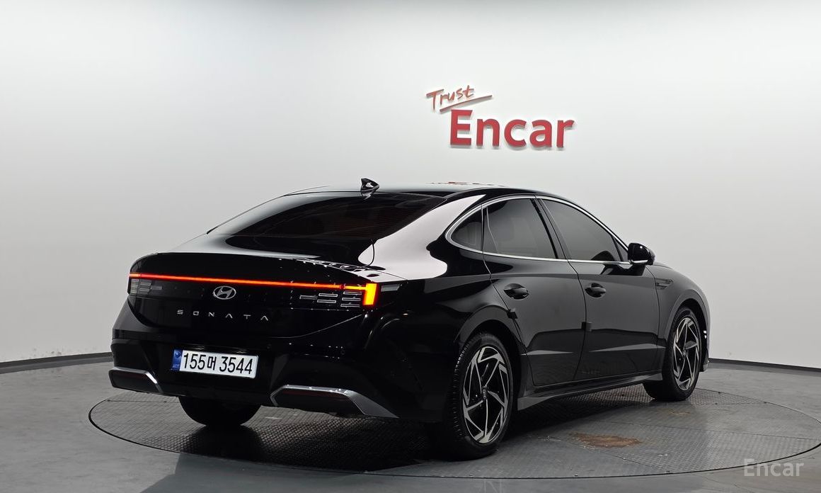 2025 Hyundai Sonata VIII (DN8) Рестайлинг 1.6 Turbo Inspiration с пробегом 7 788 км