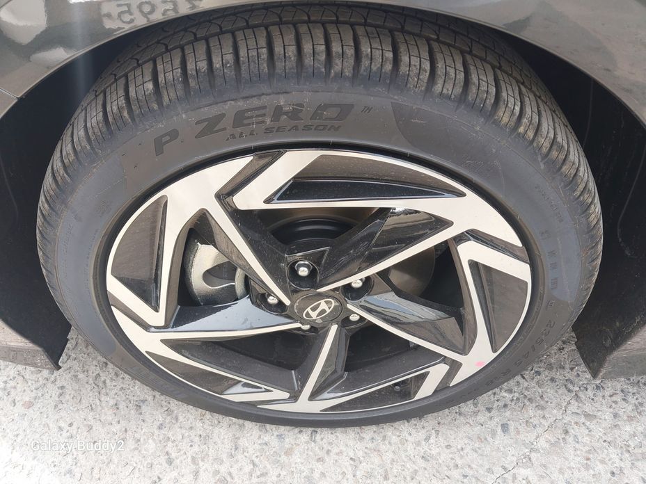 2025 Hyundai Sonata VIII (DN8) Рестайлинг 1.6 Turbo Inspiration с пробегом 703 км