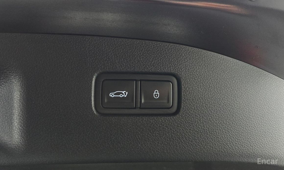 2023 Genesis G70 I Рестайлинг Gasoline 2.5T 2WD с пробегом 30 382 км