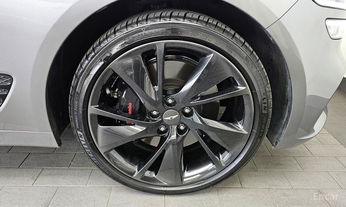 2022 Genesis G70 I Рестайлинг Gasoline 2.0T 4WD с пробегом 17 582 км