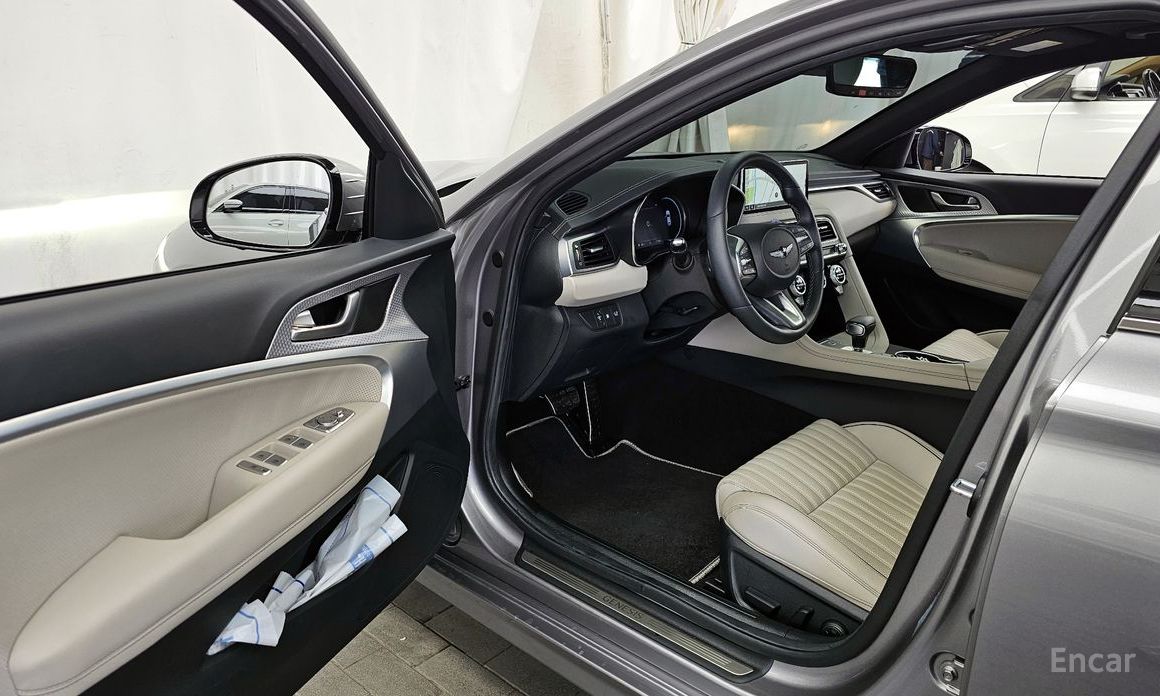 2022 Genesis G70 I Рестайлинг Gasoline 2.0T 4WD с пробегом 17 582 км