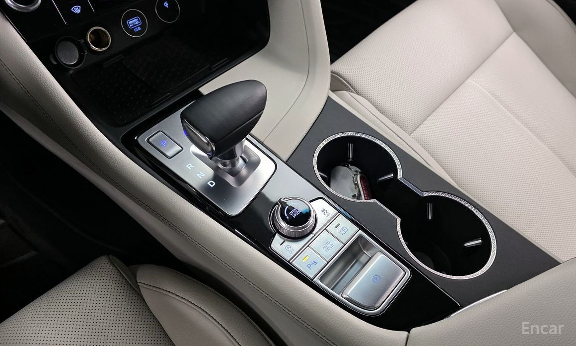 2024 Genesis G70 I Рестайлинг Gasoline 2.5T 2WD с пробегом 50 779 км