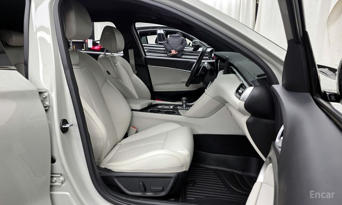 2024 Genesis G70 I Рестайлинг Gasoline 2.5T 2WD с пробегом 50 779 км