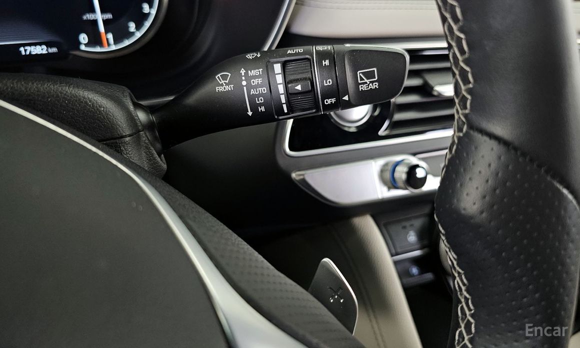 2022 Genesis G70 I Рестайлинг Gasoline 2.0T 4WD с пробегом 17 582 км
