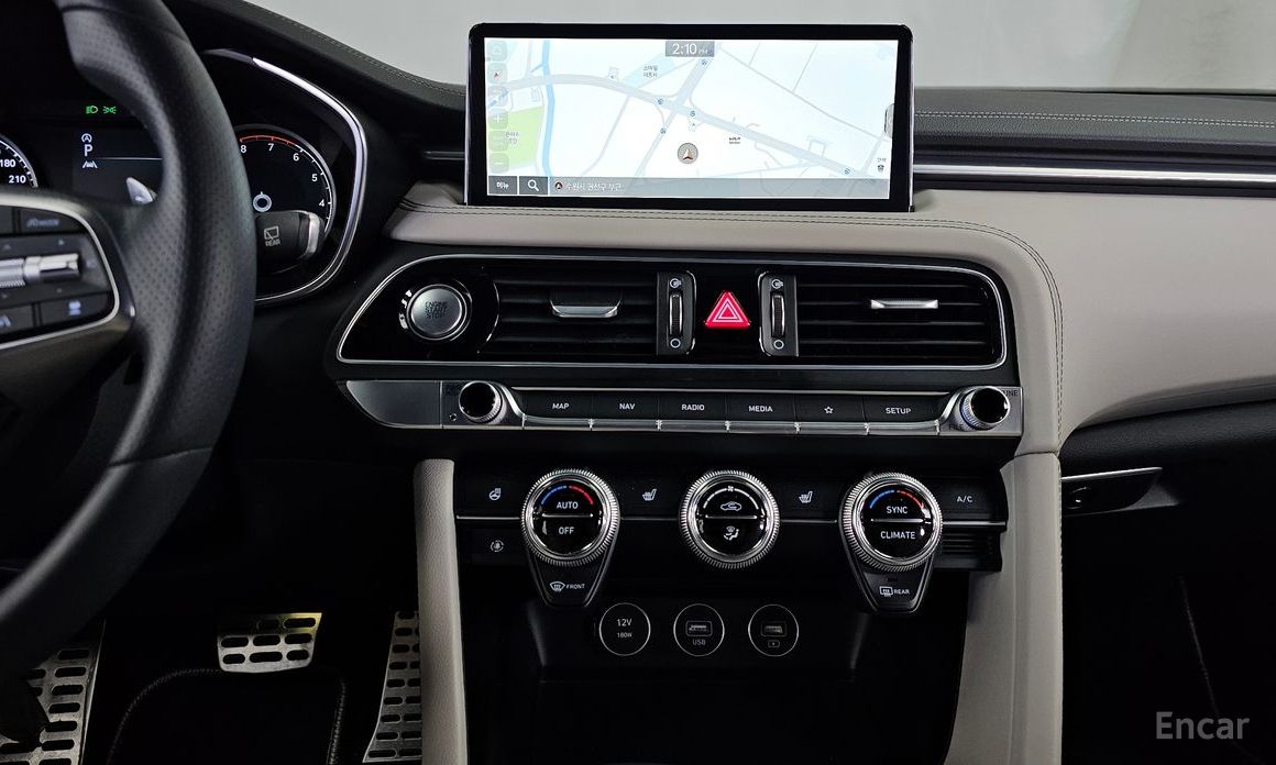 2022 Genesis G70 I Рестайлинг Gasoline 2.0T 4WD с пробегом 17 582 км