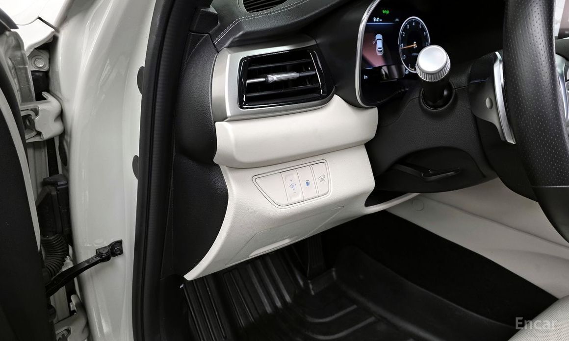 2024 Genesis G70 I Рестайлинг Gasoline 2.5T 2WD с пробегом 50 779 км
