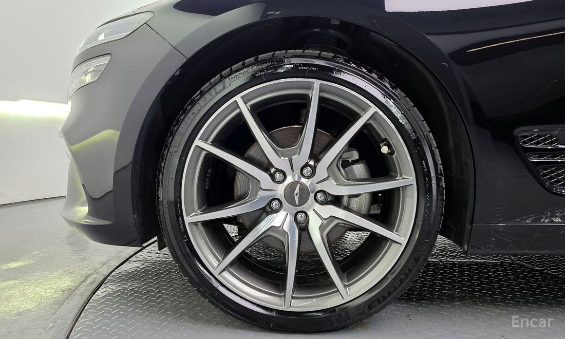 2022 Genesis G70 I Рестайлинг Gasoline 2.0T 4WD с пробегом 17 048 км
