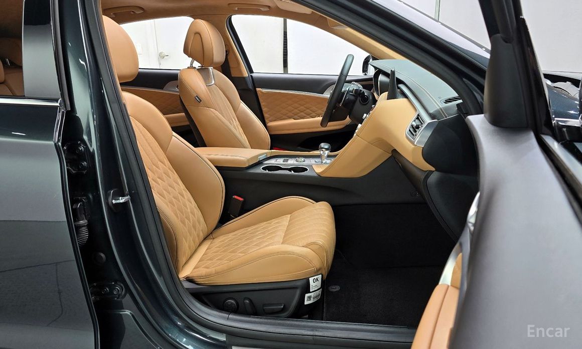 2022 Genesis G70 I Рестайлинг Gasoline 2.0T 4WD с пробегом 25 299 км