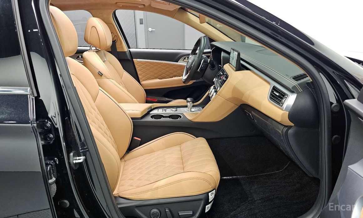 2022 Genesis G70 I Рестайлинг Gasoline 2.0T 4WD с пробегом 17 048 км