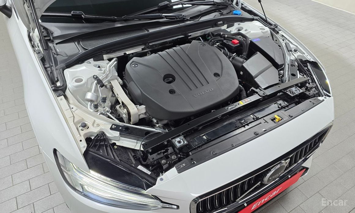 2023 Volvo S60 III B5 Ultimate Bright с пробегом 23 612 км
