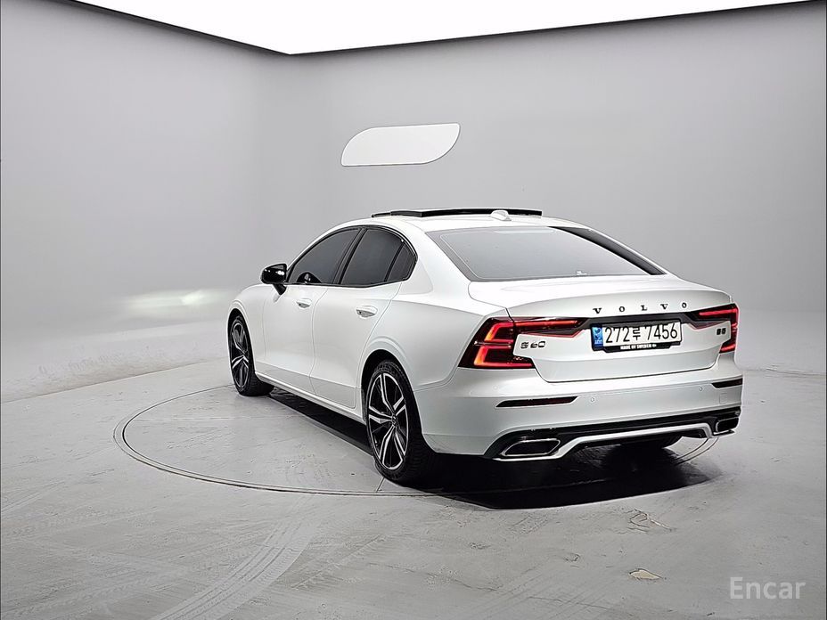 2022 Volvo S60 III B5 R-Design с пробегом 55 754 км