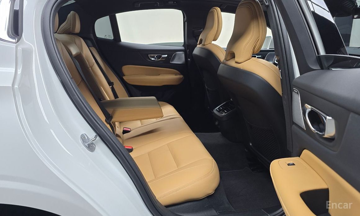 2023 Volvo S60 III B5 Ultimate Bright с пробегом 23 612 км