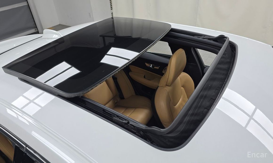2023 Volvo S60 III B5 Ultimate Bright с пробегом 23 612 км