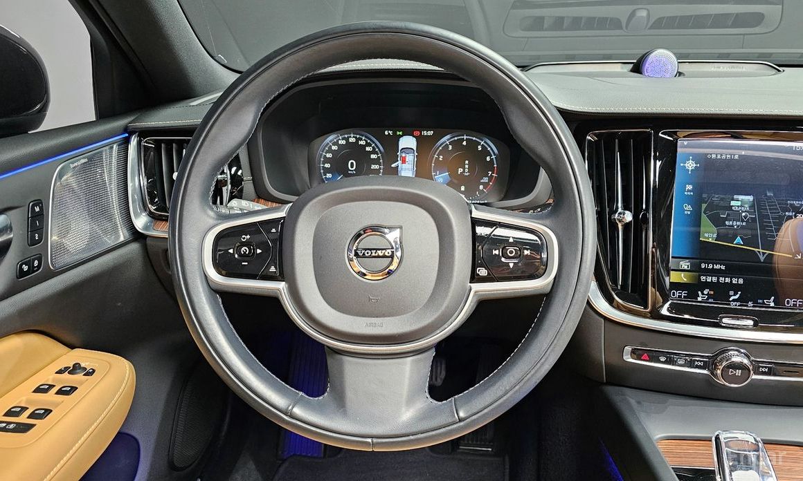 2022 Volvo S60 III B5 Inscription с пробегом 52 358 км