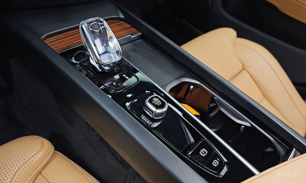 2022 Volvo S60 III B5 Inscription с пробегом 59 976 км