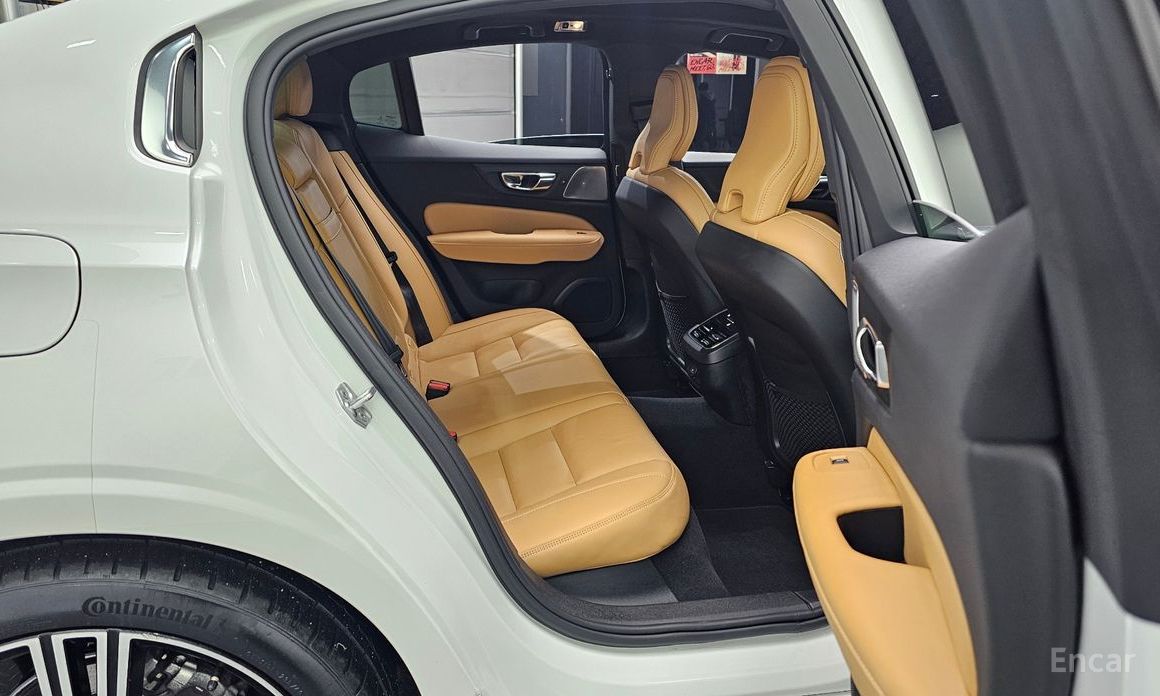 2022 Volvo S60 III B5 Inscription с пробегом 59 976 км