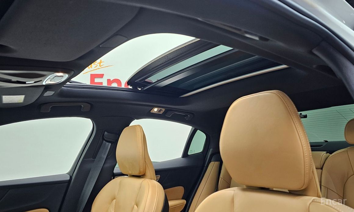 2022 Volvo S60 III B5 Inscription с пробегом 59 976 км