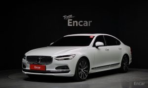2023 Volvo S90 II Рестайлинг B5 Ultimate Bright с пробегом 28 780 км