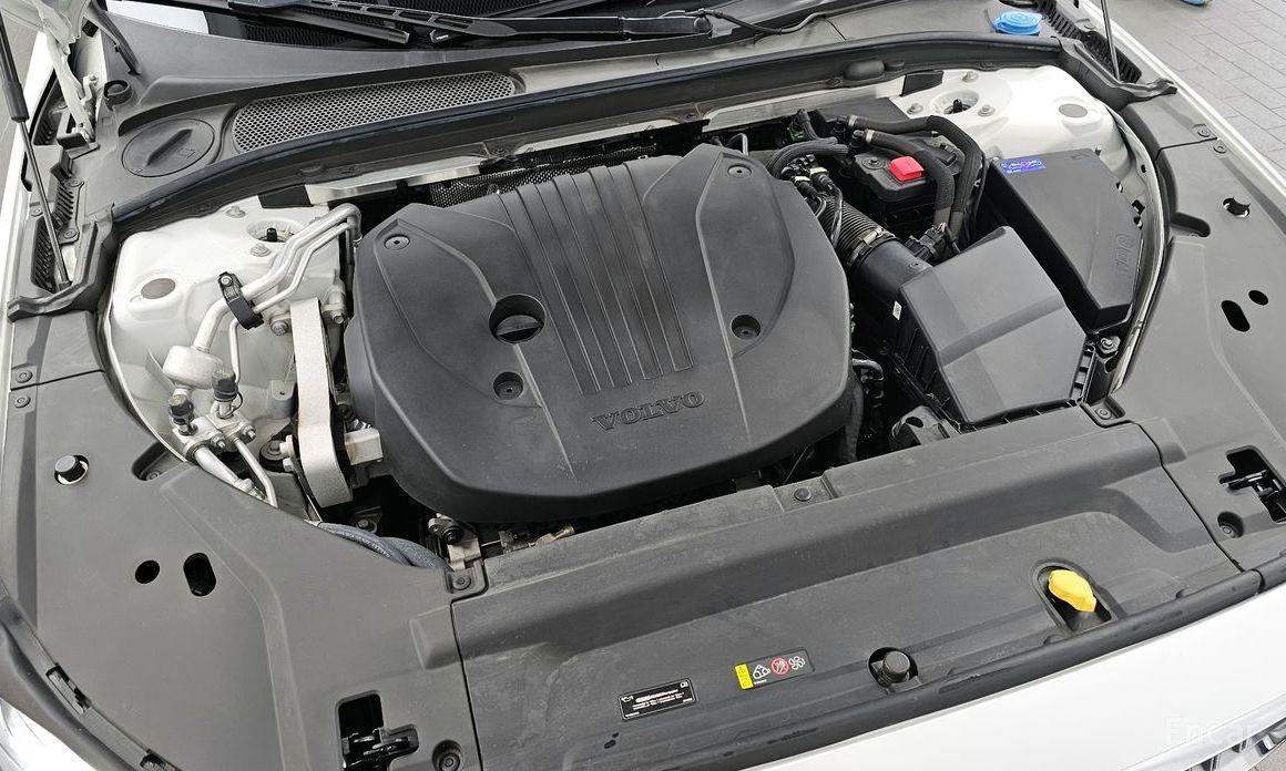 2023 Volvo S90 II Рестайлинг B5 Ultimate Bright с пробегом 28 780 км