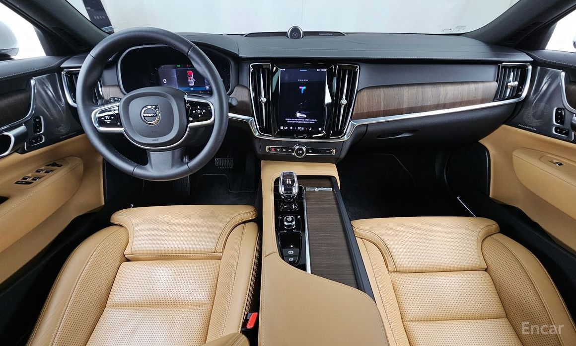 2023 Volvo S90 II Рестайлинг B5 Ultimate Bright с пробегом 28 780 км