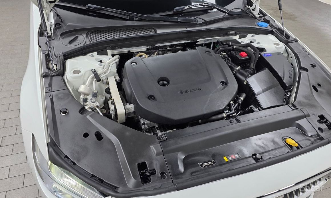 2022 Volvo S90 II Рестайлинг B6 AWD Inscription с пробегом 60 833 км