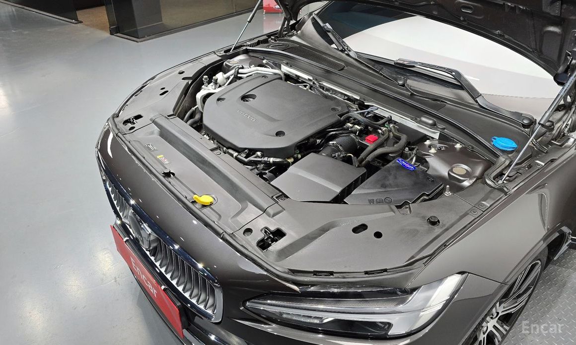 2022 Volvo S90 II Рестайлинг B6 AWD Inscription с пробегом 54 694 км