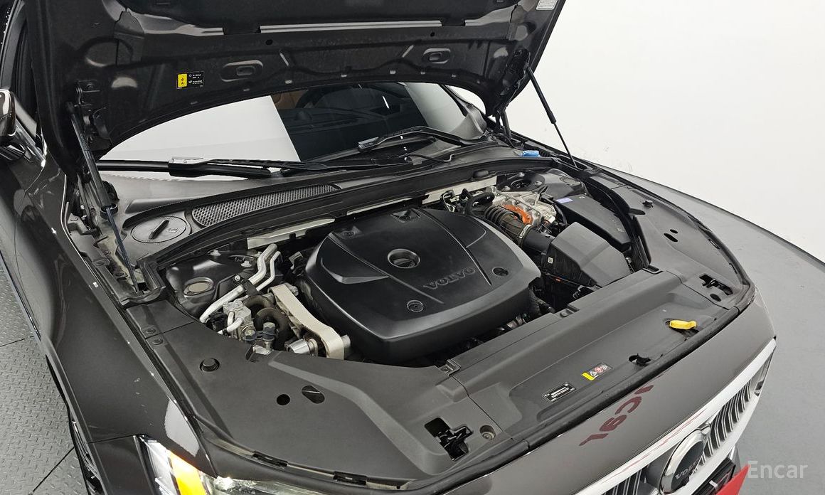 2022 Volvo S90 II Рестайлинг T8 AWD Inscription с пробегом 39 242 км