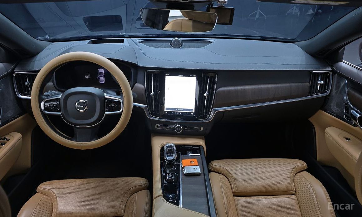 2022 Volvo S90 II Рестайлинг B6 AWD Inscription с пробегом 54 694 км