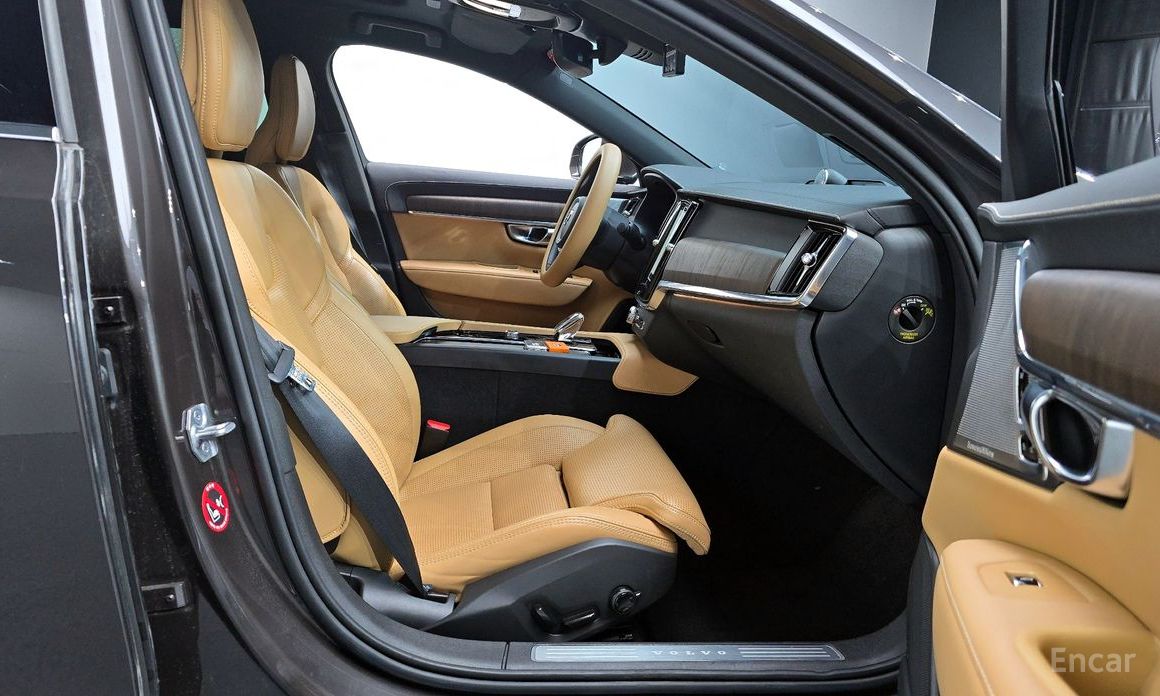 2022 Volvo S90 II Рестайлинг B6 AWD Inscription с пробегом 54 694 км