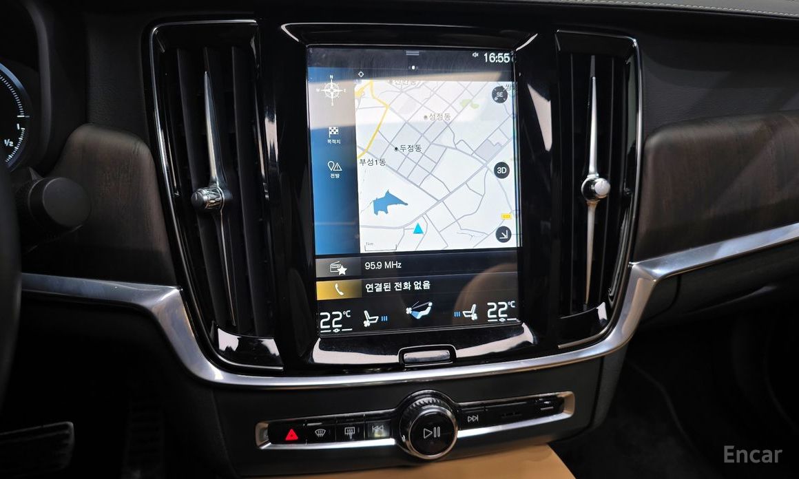 2021 Volvo S90 II Рестайлинг T8 AWD Inscription с пробегом 81 287 км