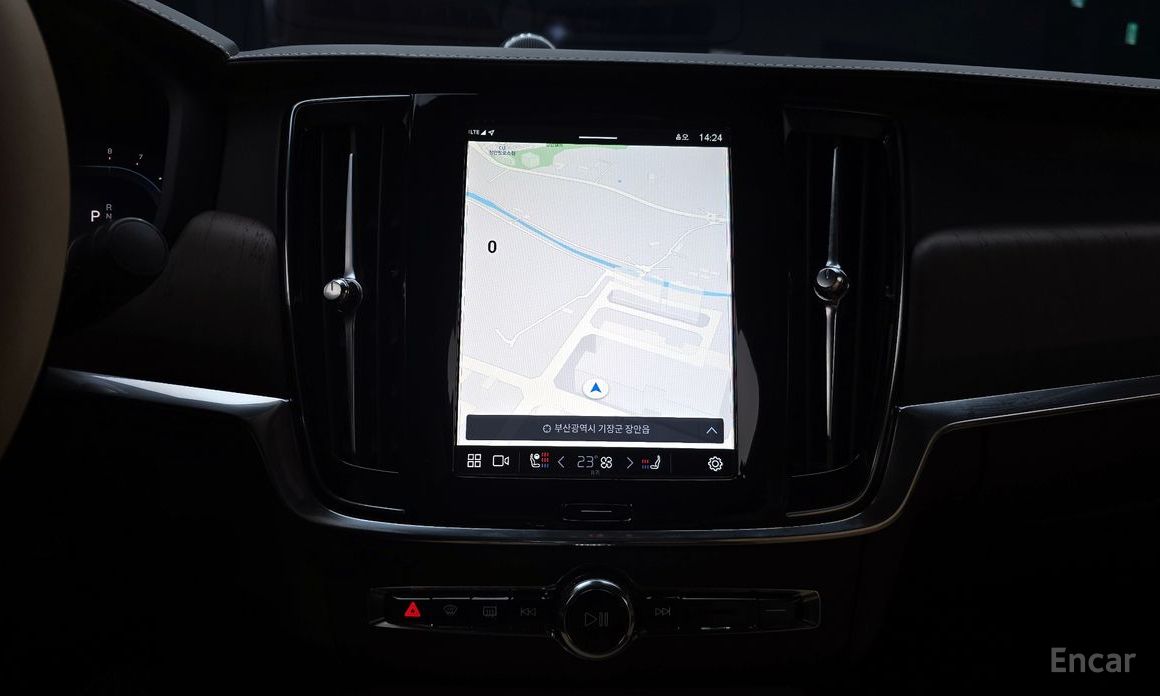 2022 Volvo S90 II Рестайлинг B6 AWD Inscription с пробегом 54 694 км