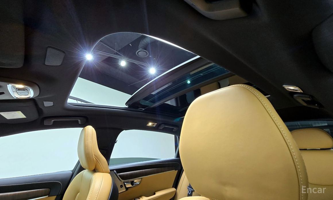 2021 Volvo S90 II Рестайлинг T8 AWD Inscription с пробегом 81 287 км